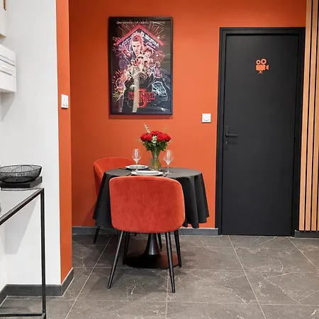 Cinema Privee King Size Apartment Moulins (Allier)