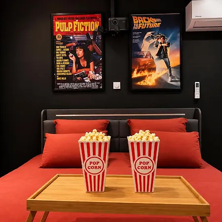Cinema Privee King Size Apartment *